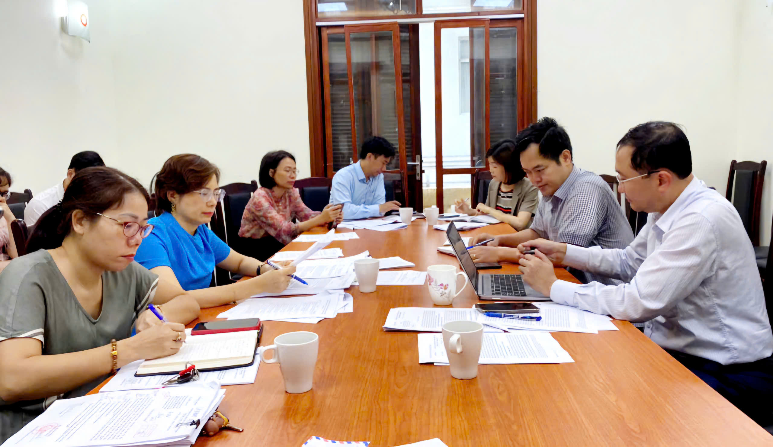Phát huy tối đa vai trò, trách nhiệm của cơ quan thông tin, báo chí, phương tiện thông tin đại chúng để Nhân dân hiểu rõ, hiểu đúng, hiểu đầy đủ về mục đích, ý nghĩa và những nội dung sửa đổi Hiến pháp năm 2013