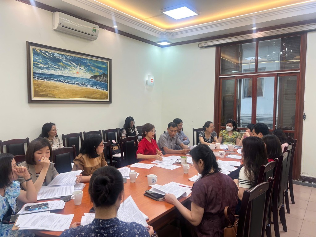 Bộ Tư pháp khẩn trương, nghiêm túc hoàn thiện dự thảo Đề cương Báo cáo tổng hợp kết quả lấy ý kiến về dự thảo Nghị quyết sửa đổi, bổ sung Hiến pháp năm 2013