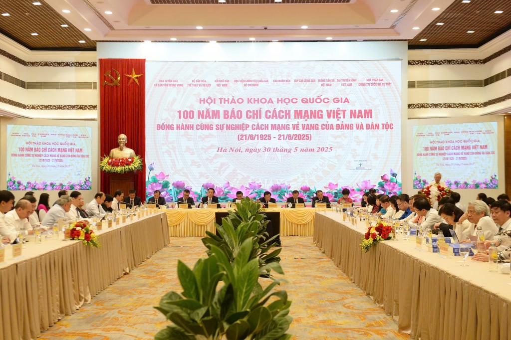 100 năm Báo chí cách mạng Việt Nam đồng hành cùng sự nghiệp vẻ vang của Đảng và dân tộc