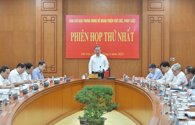 Tổng Bí thư ký ban hành QĐ chức năng, nhiệm vụ... của BCĐ TW về hoàn thiện thể chế, pháp luật