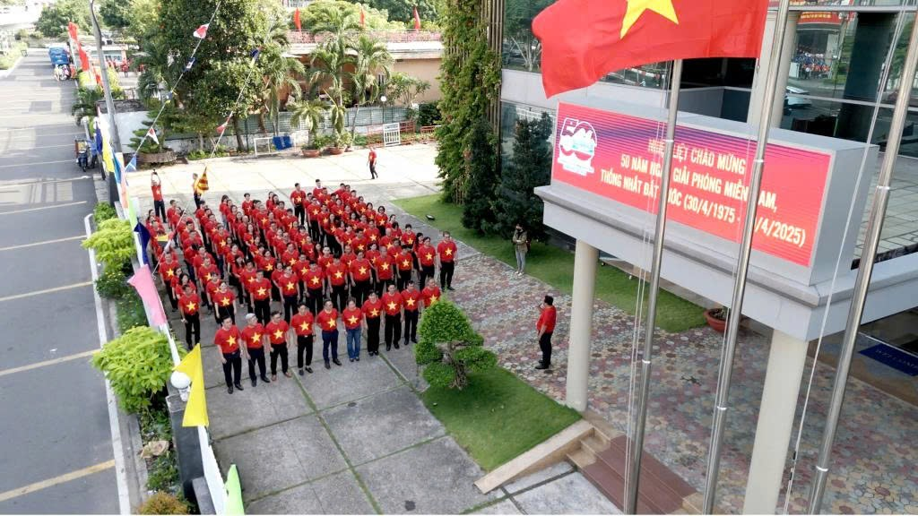 Cảng Sài Gòn – Tự hào tiếp bước cha anh, hướng về 50 năm Ngày Giải phóng miền Nam, thống nhất đất nước