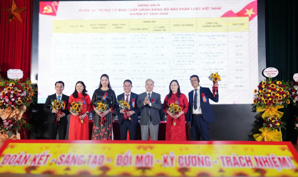 Đại hội Đảng bộ Báo Pháp luật Việt Nam lần thứ III, nhiệm kỳ 2025 - 2030: Đoàn kết - Sáng tạo - Đổi mới - Kỷ cương - Trách nhiệm