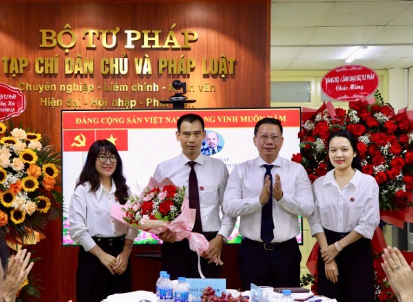Xây dựng Chi bộ Tạp chí Dân chủ và Pháp luật trong sạch, vững mạnh, đoàn kết, phát triển đáp ứng yêu cầu của đất nước trong kỷ nguyên mới