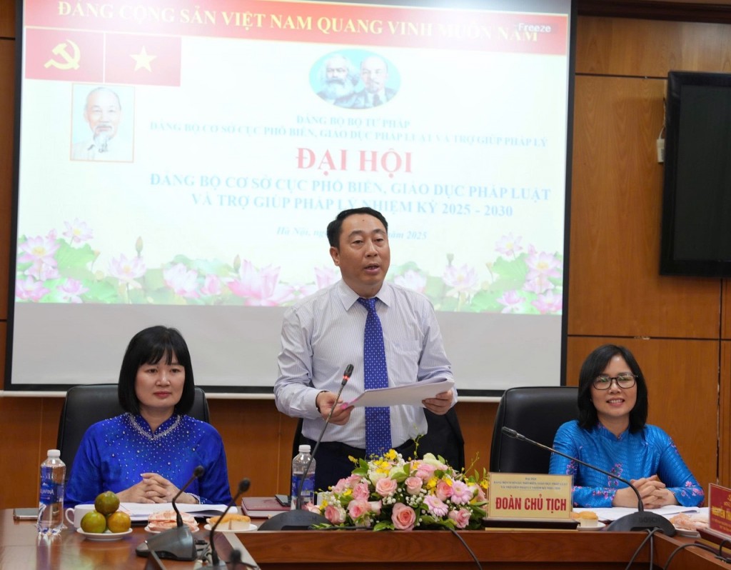 Đảng bộ Cục Phổ biến, giáo dục pháp luật và Trợ giúp pháp lý đoàn kết, kỷ cương, đổi mới, sáng tạo, phấn đấu đạt danh hiệu Đảng bộ trong sạch, vững mạnh