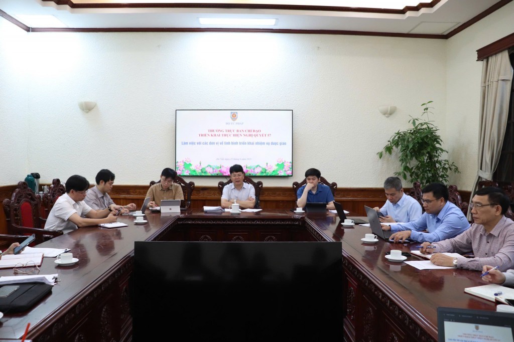 Ban Chỉ đạo Bộ Tư pháp về phát triển khoa học, công nghệ, đổi mới sáng tạo, chuyển đổi số và Đề án 06 rà soát tình hình triển khai các nhiệm vụ