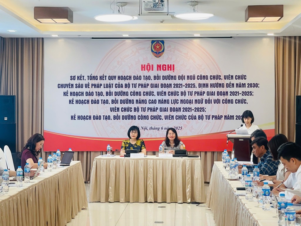 Đổi mới công tác đào tạo, bồi dưỡng đội ngũ công chức, viên chức Bộ Tư pháp đáp ứng yêu cầu xây dựng nguồn nhân lực chất lượng cao