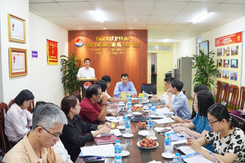 Nhận diện những thuận lợi, khó khăn khi triển khai thi hành Luật Công chứng năm 2024 bảo đảm quyền lợi cho người dân, doanh nghiệp