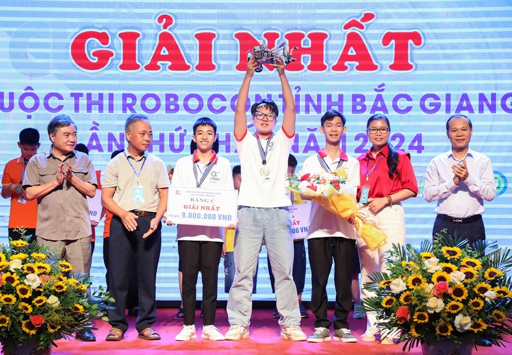 Trường THPT Lạng Giang số 1: Tự hào truyền thống, bứt phá tương lai