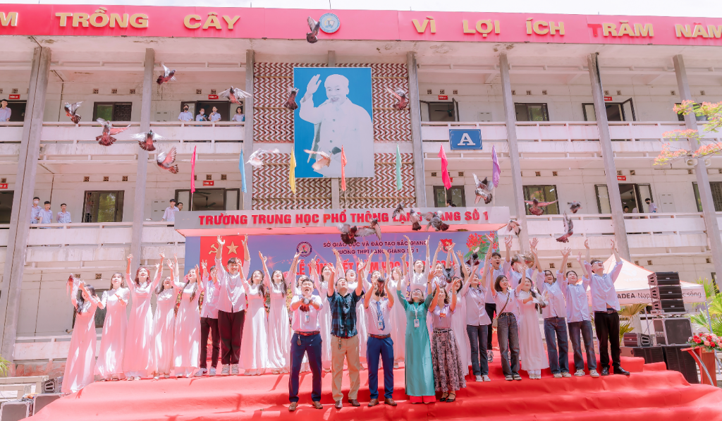 Trường THPT Lạng Giang số 1: Tự hào truyền thống, bứt phá tương lai