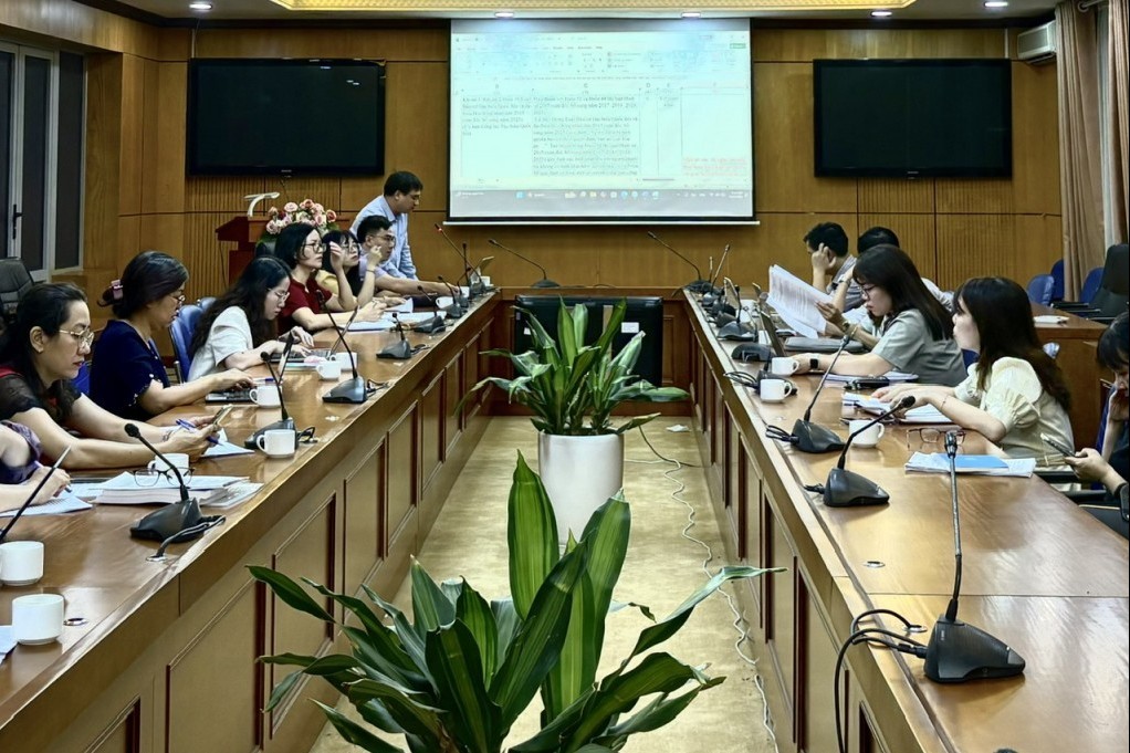 Tiếp tục rà soát, đề xuất giải pháp để tháo gỡ khó khăn, vướng mắc do quy định của pháp luật thuộc lĩnh vực quản lý nhà nước của Bộ Tư pháp