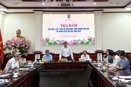 Tiếp tục tháo gỡ khó khăn, vướng mắc, khơi thông nguồn lực đất đai cho phát triển kinh tế - xã hội của đất nước