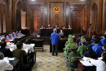Hoàn thiện cơ chế kiểm soát quyền lực trong tố tụng hình sự Việt Nam