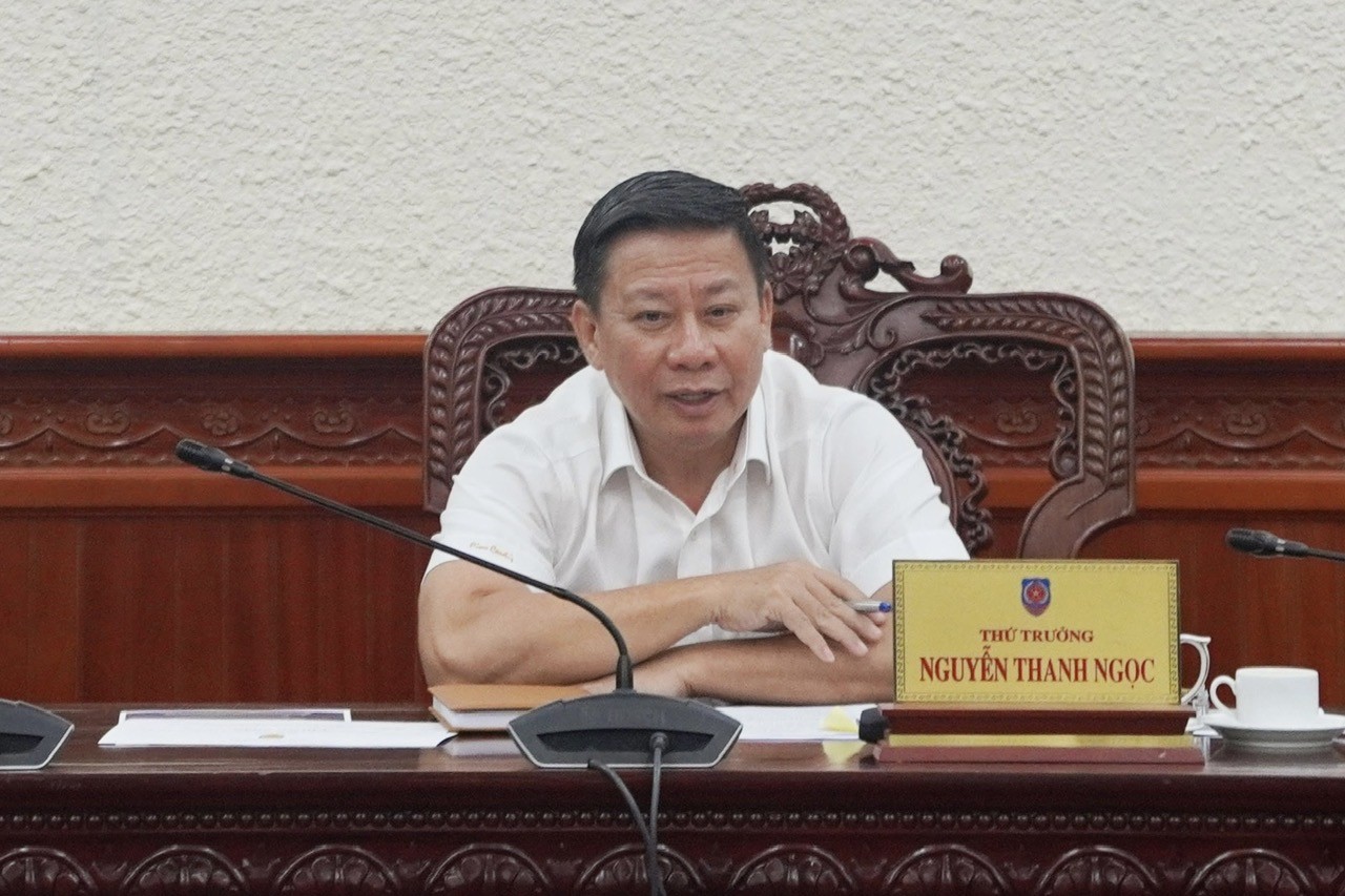 Bảo đảm việc tổ chức Lễ trao giải báo chí toàn quốc về ngành Tư pháp lần thứ nhất và Cuộc thi trực tuyến “Tìm hiểu về Bộ, ngành Tư pháp” theo hướng đổi mới, thiết thực