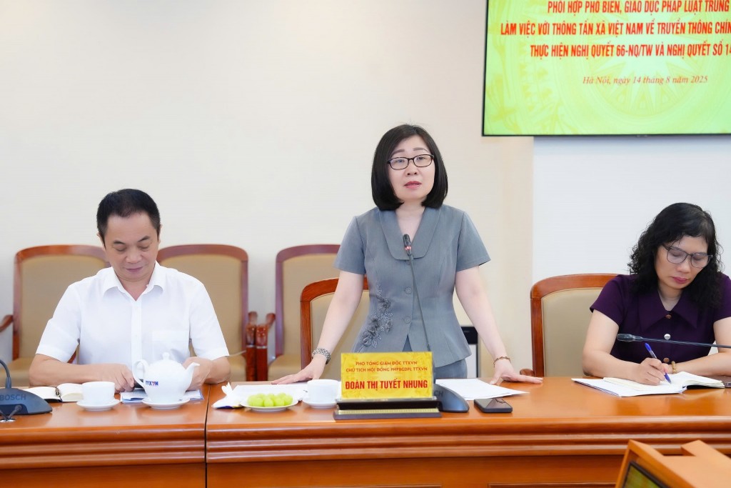 Hội đồng Phối hợp phổ biến, giáo dục pháp luật Trung ương làm việc với Thông tấn xã Việt Nam