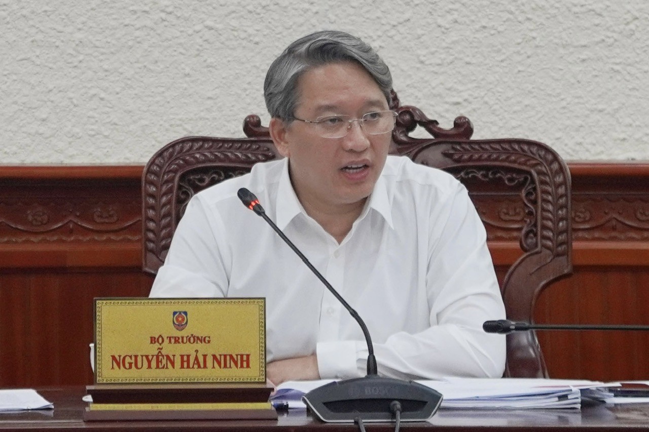 Hoàn thiện cấu trúc hệ thống pháp luật Việt Nam đáp ứng yêu cầu phát triển đất nước trong kỷ nguyên mới