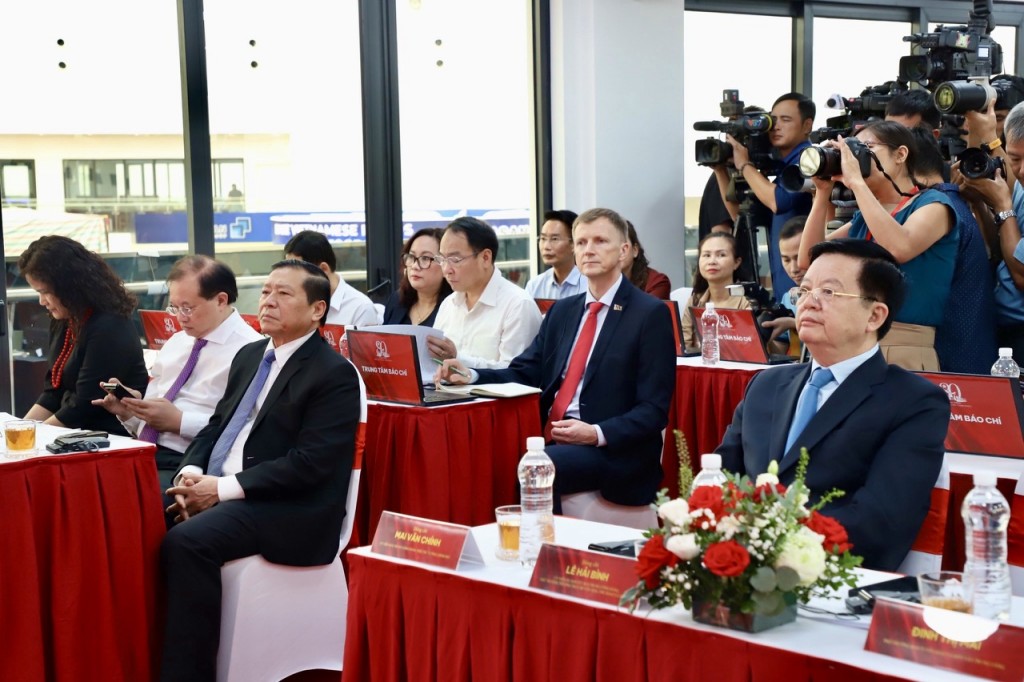 Khai trương Trung tâm báo chí triển lãm và họp báo về Triển lãm thành tựu đất nước 80 năm hành trình Độc lập - Tự do - Hạnh phúc