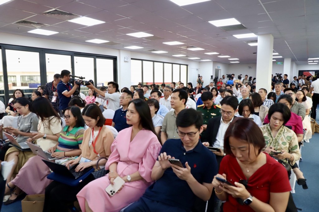 Khai trương Trung tâm báo chí triển lãm và họp báo về Triển lãm thành tựu đất nước 80 năm hành trình Độc lập - Tự do - Hạnh phúc