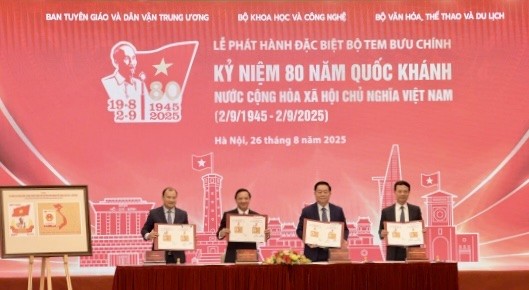 Phát hành đặc biệt bộ tem bưu chính 