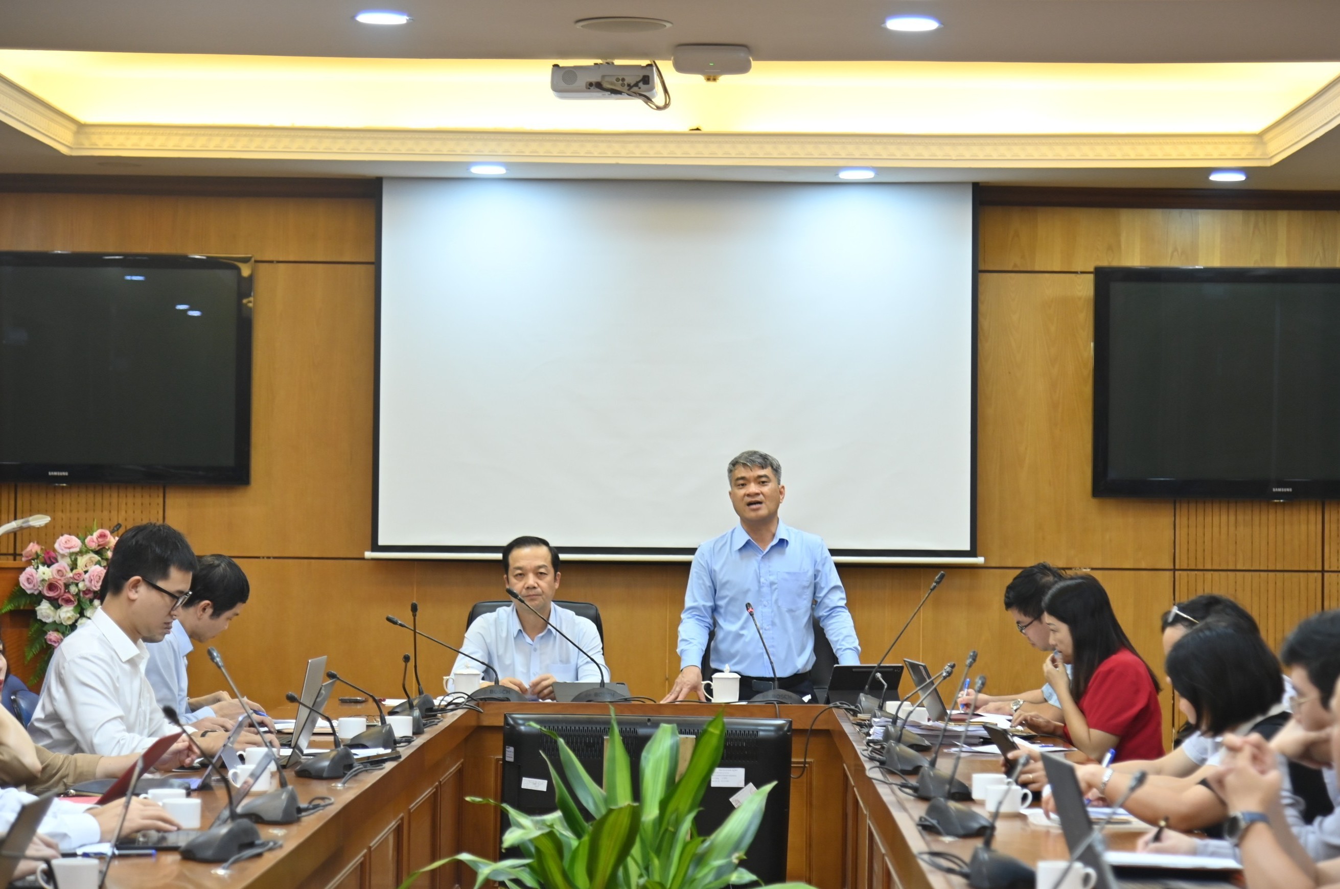 Thúc đẩy phát triển Chính phủ số và chuyển đổi số tại các cơ quan thuộc hệ thống chính trị