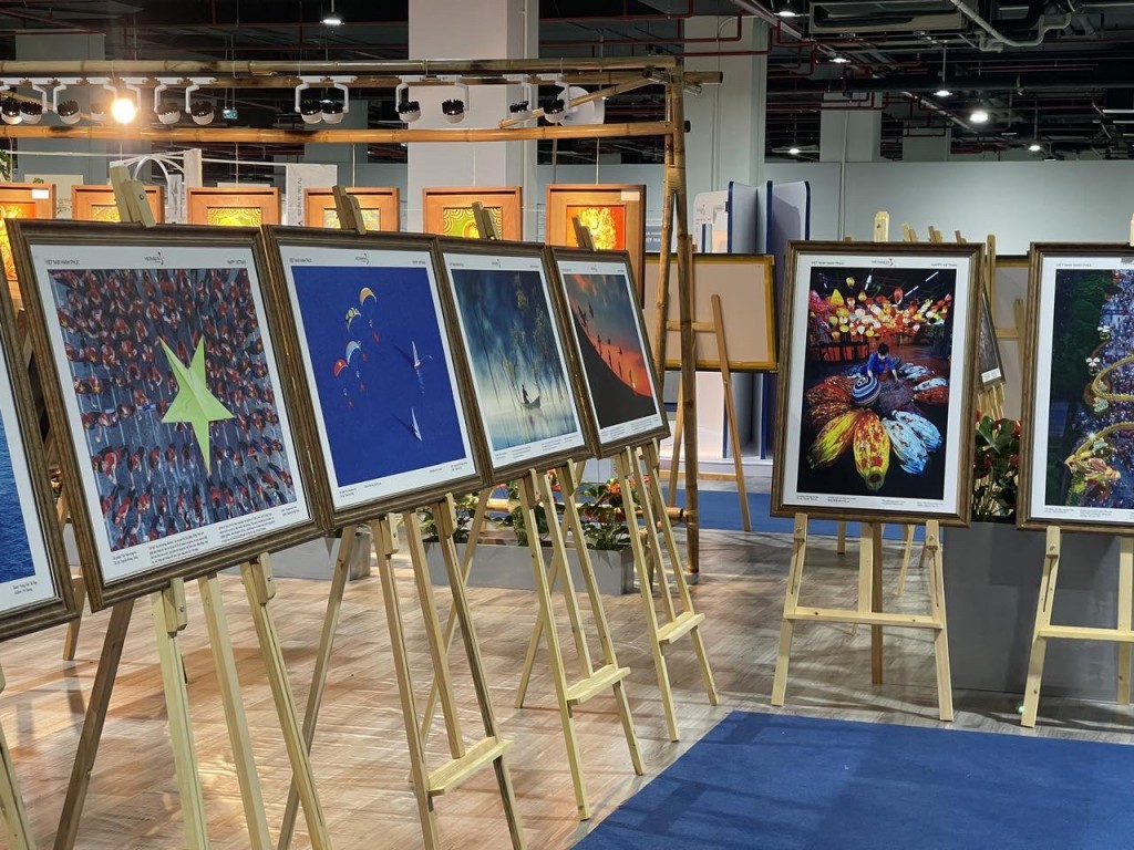 Triển lãm ảnh và video 