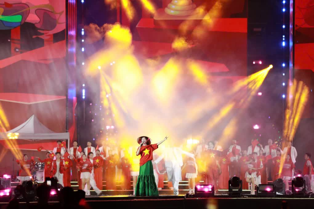 Concert “Việt Nam trong tôi” - Nơi hội tụ của lòng nhân ái, tình yêu thương, những nghĩa cử cao đẹp và niềm tin vào sự tử tế