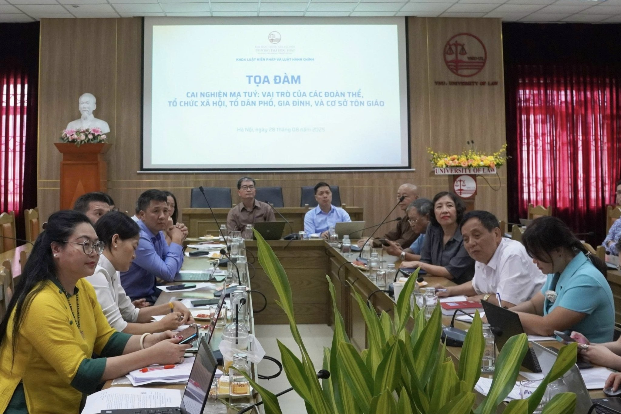 Nâng cao vai trò của các đoàn thể xã hội, tổ dân phố, gia đình và cơ sở tôn giáo trong công tác cai nghiện ma túy