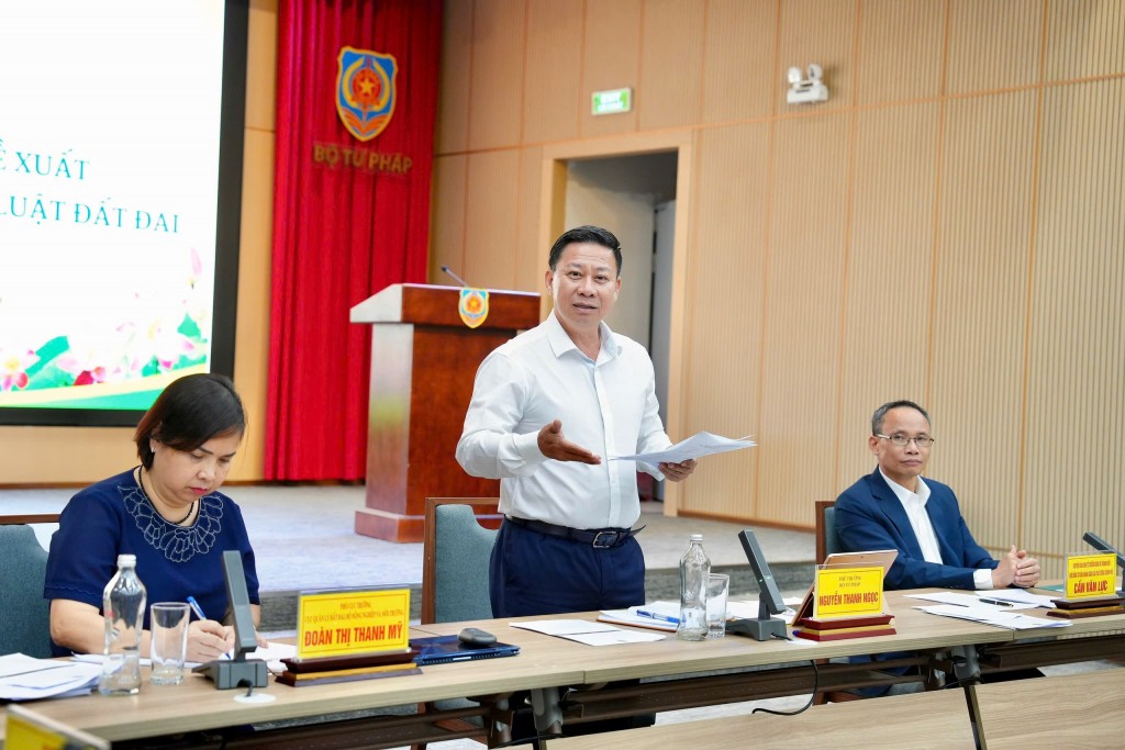 Tích cực tháo gỡ 