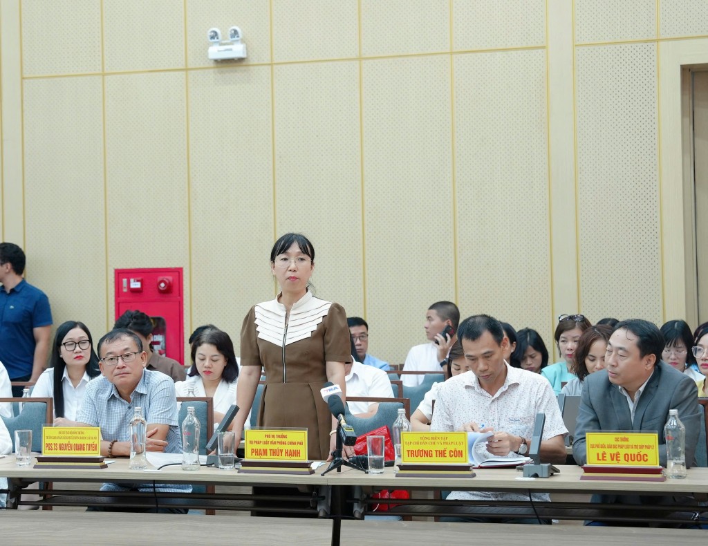 Tích cực tháo gỡ 