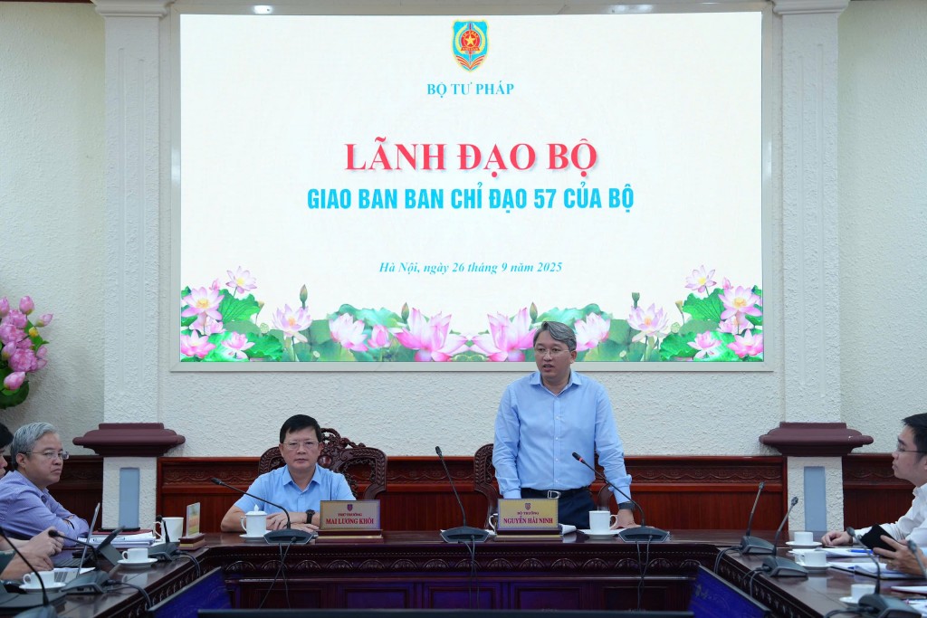 Khẩn trương tích hợp thủ tục hành chính thuộc quản lý của Bộ Tư pháp lên ứng dụng VNeID