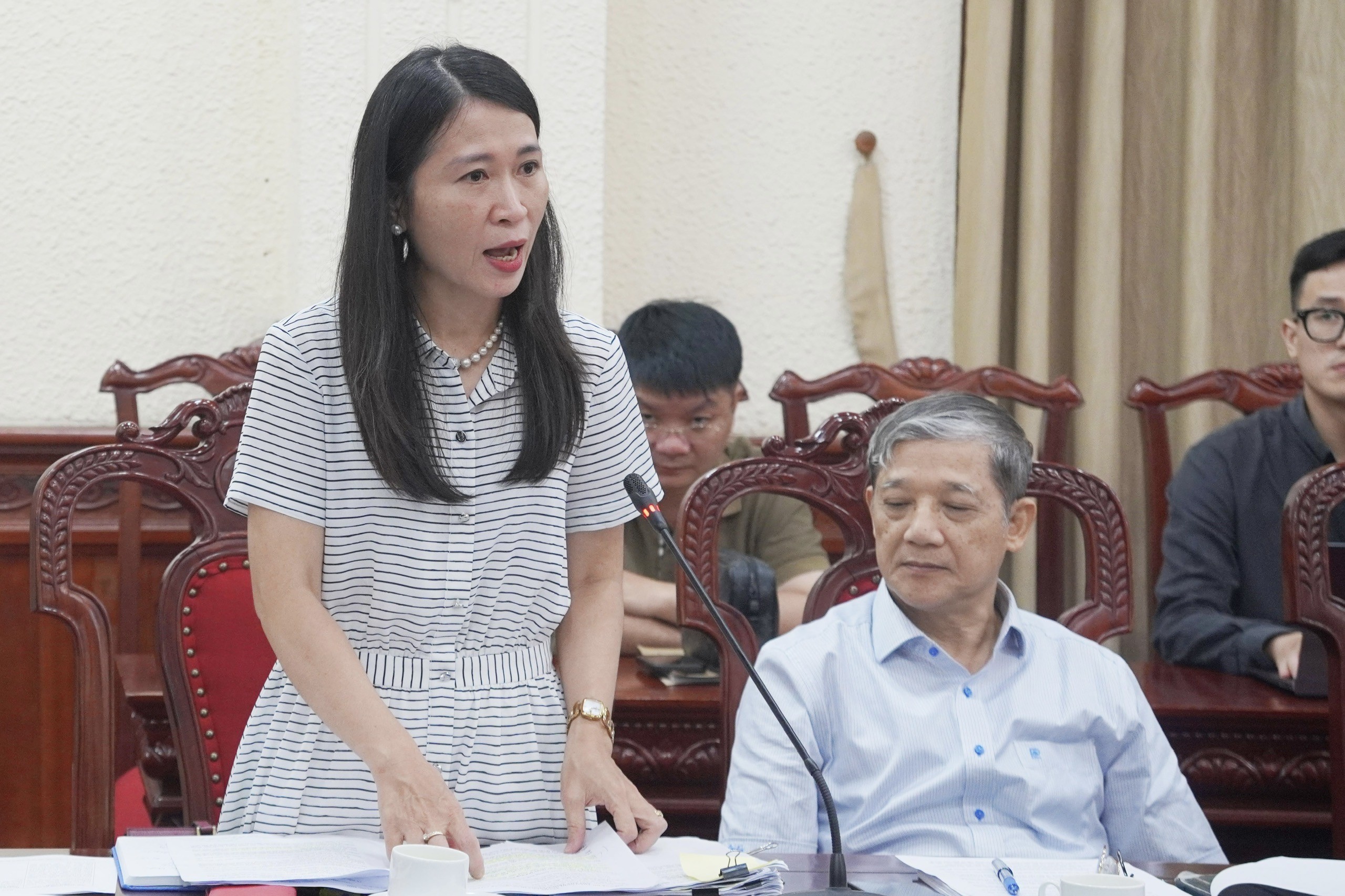 Từng bước giảm chi phí y tế cho người dân - Giải pháp đột phá, chiến lược nhằm thể chế hóa Nghị quyết số 72-NQ/TW
