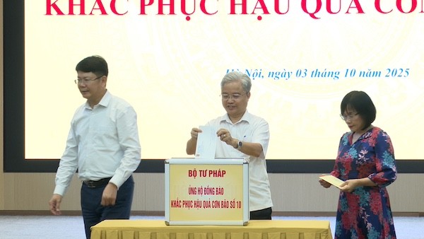 Bộ Tư pháp phát động ủng hộ đồng bào khắc phục hậu quả cơn bão số 10