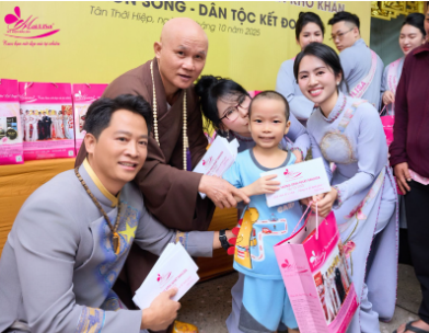 Doanh nhân Phan Thị Mai chọn con đường lan tỏa yêu thương