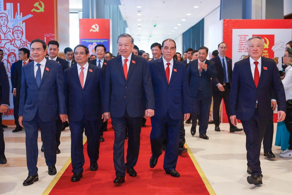 Khai mạc Đại hội đại biểu Đảng bộ Chính phủ lần thứ I Khai mạc Đại hội đại biểu Đảng bộ Chính phủ lần thứ I