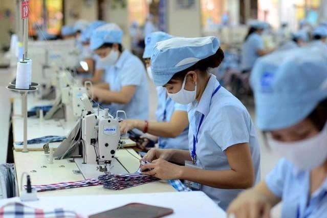 Hoàn thiện pháp luật về thẩm quyền của trọng tài lao động đối với tranh chấp lao động cá nhân ở Việt Nam hiện nay