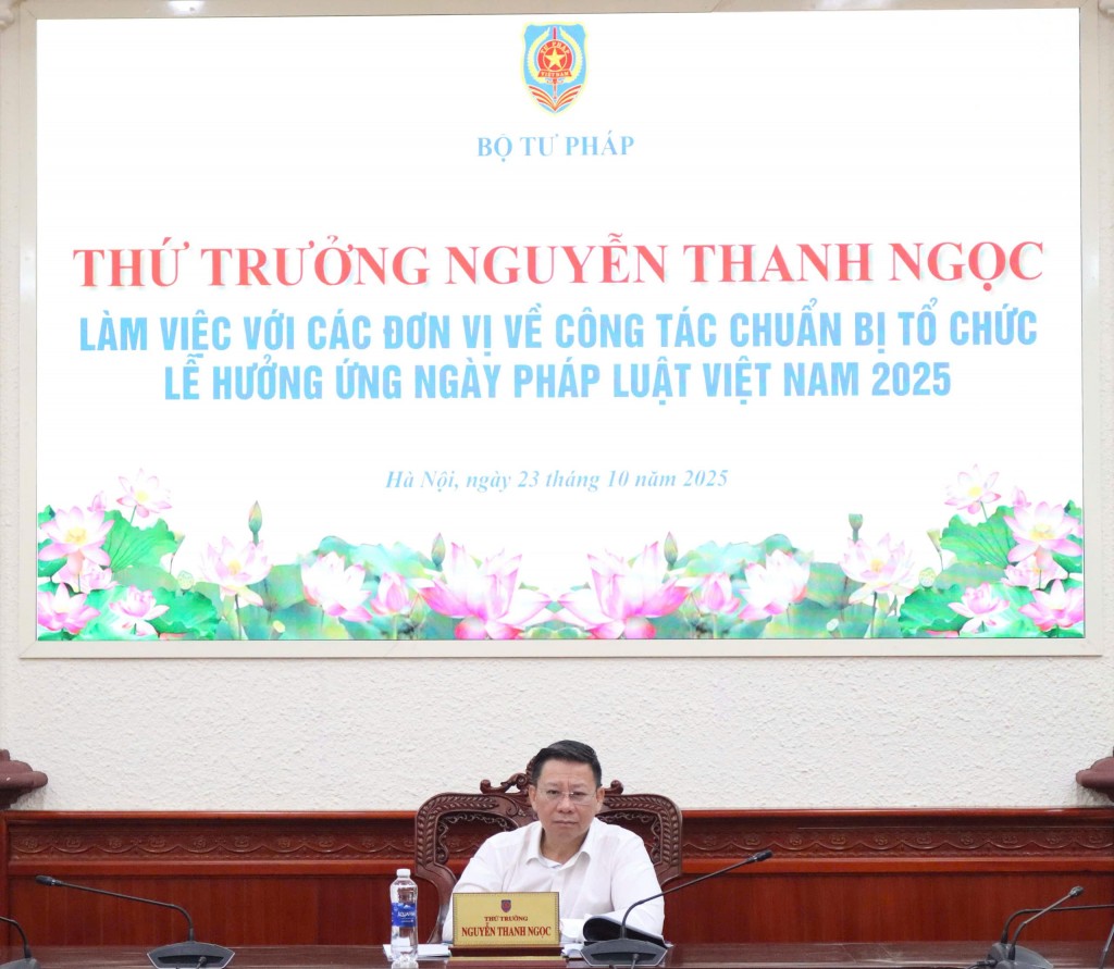 Khẩn trương hoàn thiện công tác chuẩn bị tổ chức Lễ hưởng ứng Ngày Pháp luật Việt Nam năm 2025 Khẩn trương hoàn thiện công tác chuẩn bị tổ chức Lễ hưởng ứng Ngày Pháp luật Việt Nam năm 2025