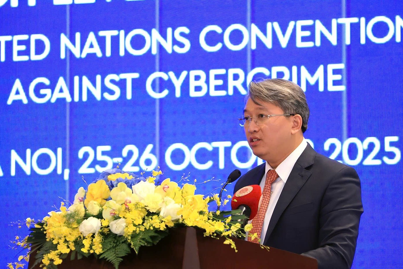 Bộ trưởng Bộ Tư pháp Nguyễn Hải Ninh: Việt Nam sẵn sàng hợp tác toàn diện nhằm xây dựng một không gian mạng an toàn, lành mạnh, thúc đẩy phát triển bền vững và bảo vệ các giá trị nhân văn toàn cầu