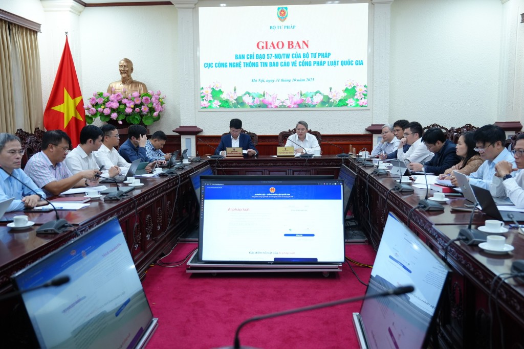 Khẩn trương tái cấu trúc quy trình giải quyết thủ tục hành chính trong phạm vi quản lý của Bộ Tư pháp Khẩn trương tái cấu trúc quy trình giải quyết thủ tục hành chính trong phạm vi quản lý của Bộ Tư pháp