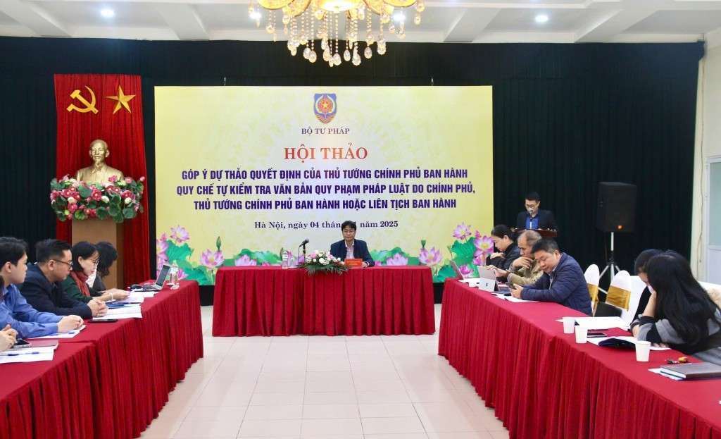 Hoàn thiện dự thảo Quyết định của Thủ tướng Chính phủ ban hành Quy chế tự kiểm tra văn bản quy phạm pháp luật do Chính phủ, Thủ tướng Chính phủ ban hành hoặc liên tịch ban hành