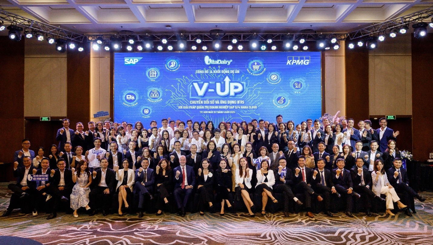 VitaDairy vinh dự nhận giải thưởng quốc tế nhờ chuyển đổi số