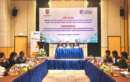Tăng cường năng lực toàn diện cho đội ngũ cán bộ pháp chế trước yêu cầu hình thành chế định luật sư công tại Việt Nam