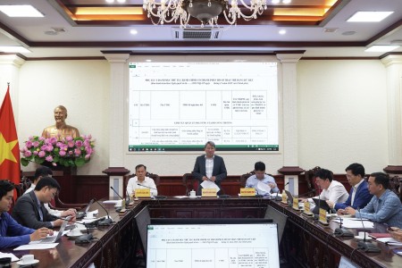 Hoàn thiện cơ sở pháp lý về đơn giản hóa thủ tục hành chính dựa trên dữ liệu