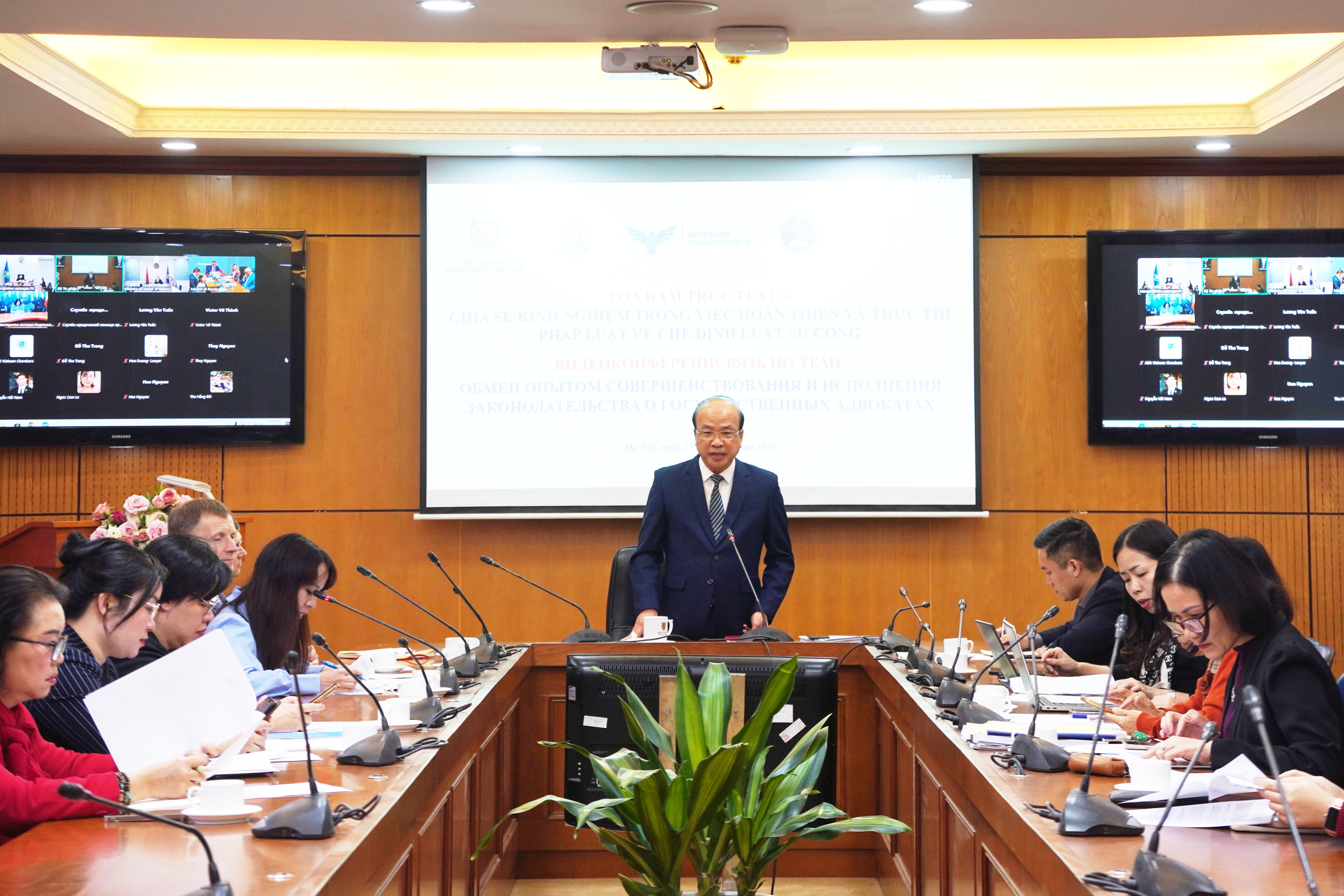 Kinh nghiệm quốc tế trong xây dựng và phát triển chế định luật sư công