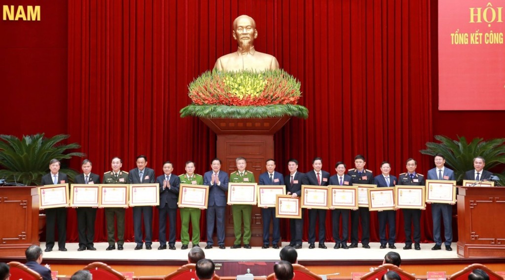 Hội nghị toàn quốc tổng kết công tác phòng, chống tham nhũng, lãng phí, tiêu cực nhiệm kỳ Đại hội XIII của Đảng