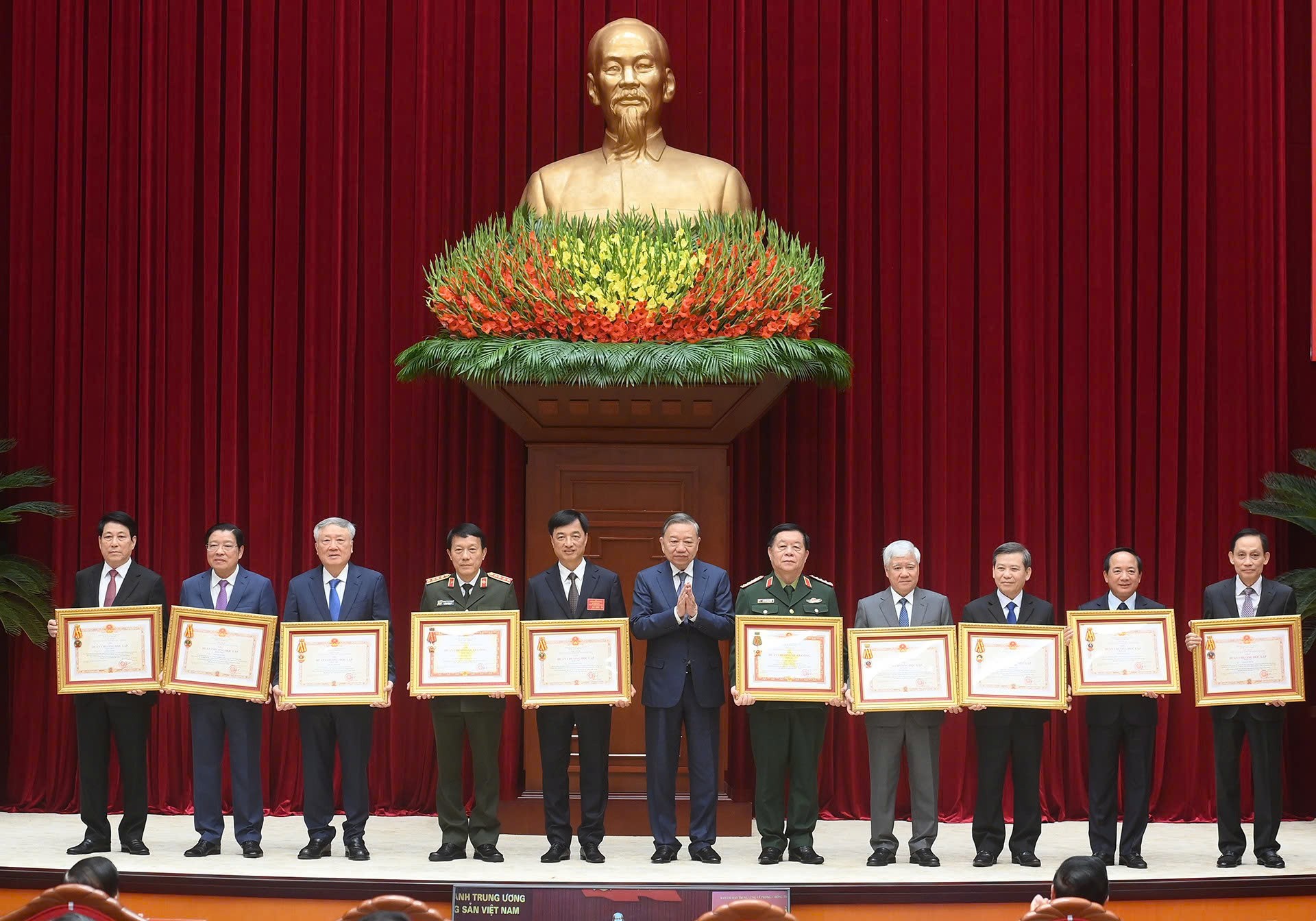 Hội nghị toàn quốc tổng kết công tác phòng, chống tham nhũng, lãng phí, tiêu cực nhiệm kỳ Đại hội XIII của Đảng