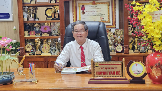 Doanh nhân Huỳnh Văn Bé – “Vua muối sấy” Việt Nam và hành trình xây dựng thương hiệu từ hạt muối quê hương