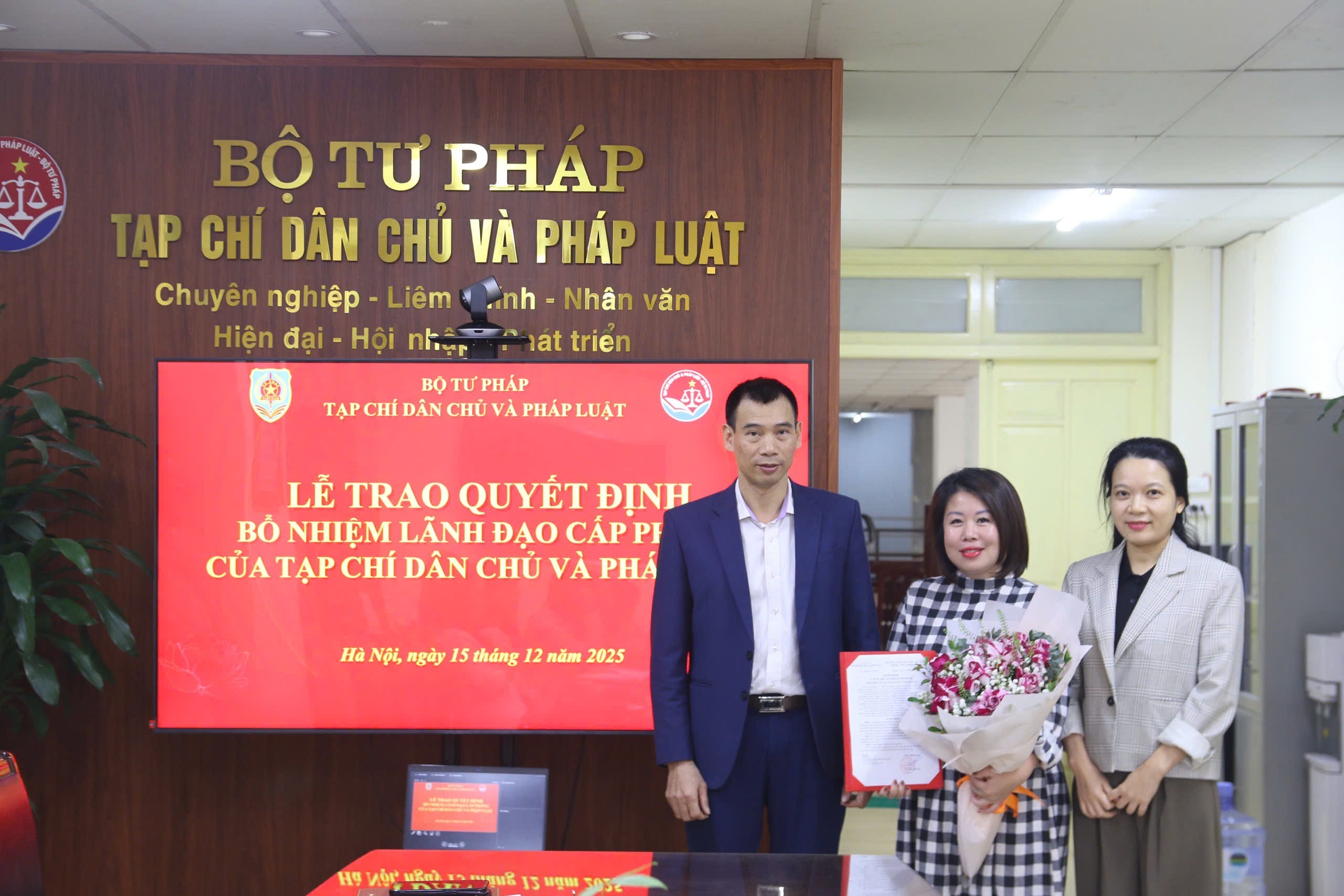 Kiện toàn lãnh đạo cấp phòng của Tạp chí Dân chủ và Pháp luật