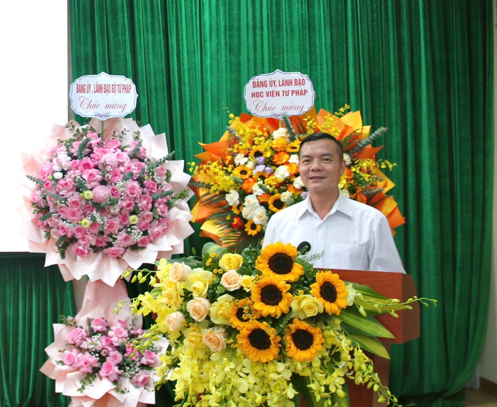 Đồng chí Vũ Hải Việt, Ủy viên Ban Chấp hành Hội CCB cơ quan Bộ Tư pháp phát biểu tại Đại hội