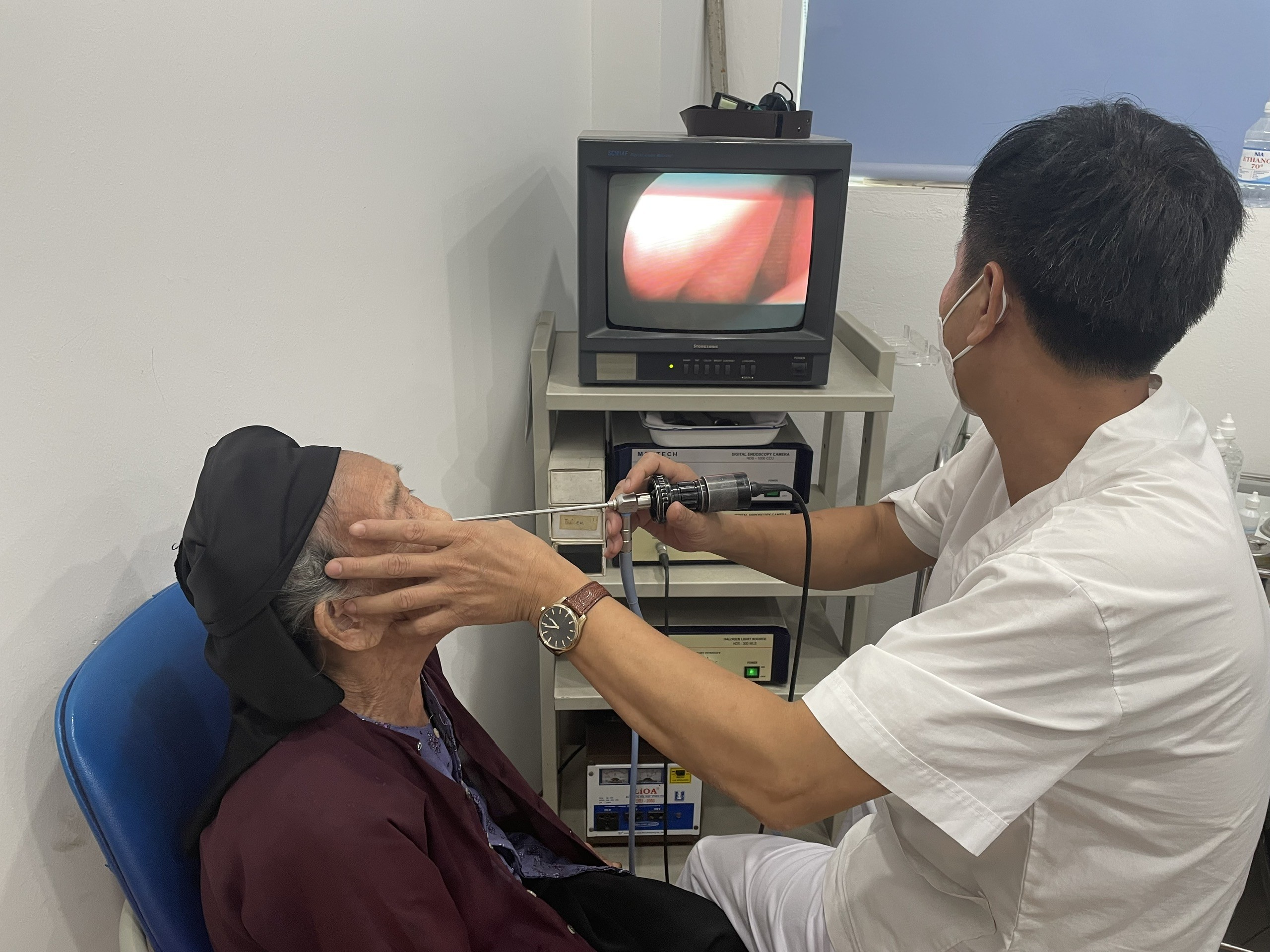 Đẩy mạnh tiếp cận dịch vụ y tế chất lượng cho người dân đô thị - Từ thực tiễn tại Bệnh viện Nam Thăng Long