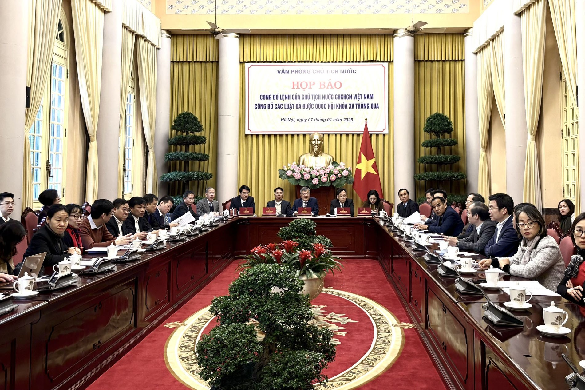 Công bố lệnh của Chủ tịch nước về 12 luật đã được Quốc hội thông qua tại Kỳ họp thứ 10