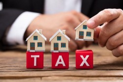 Nhiều chính sách mới chia sẻ gánh nặng thuế thu nhập cá nhân với người làm công ăn lương, kinh doanh nhỏ